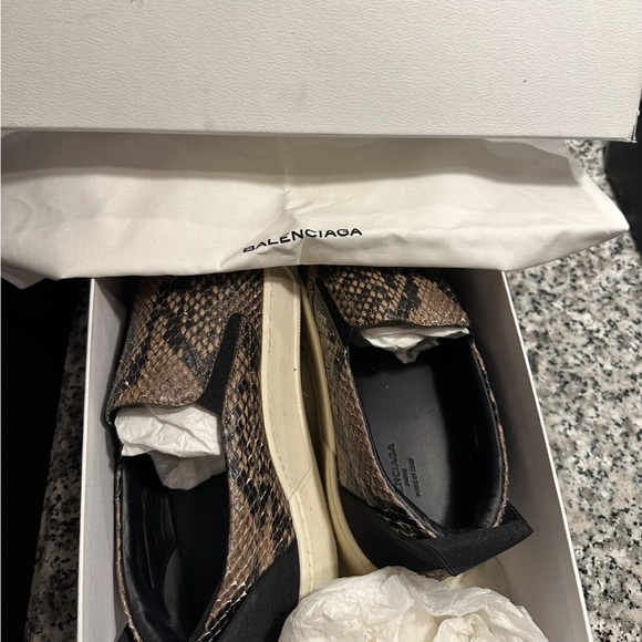 Balenciaga sneakers - Picture 3 of 5